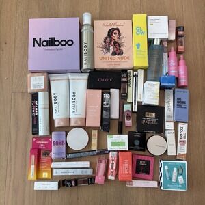 NEW 50 PIECE RESELLER LOT Makeup skincare Mac It Cosmetics Kylie Bali Body Laura